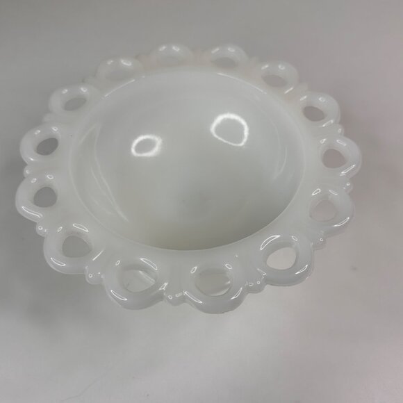 Vintage White Milk Glass Pedestal Bowl With Decorative Lace Edge Design - Picture 7 of 7
